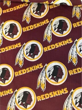NFL Washington REDSKINS Print Logo on Burgandy 60" Cotton Fabric by 1/2 Yard